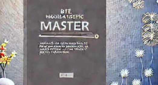 The Claude Code Signal: Why Anthropic's Lead Exposes the Fragile Foundation of AI-Crypto Narratives The Claude Code Signal: Why Anthropic's Lead Exposes the Fragile Foundation of AI-Crypto Narratives